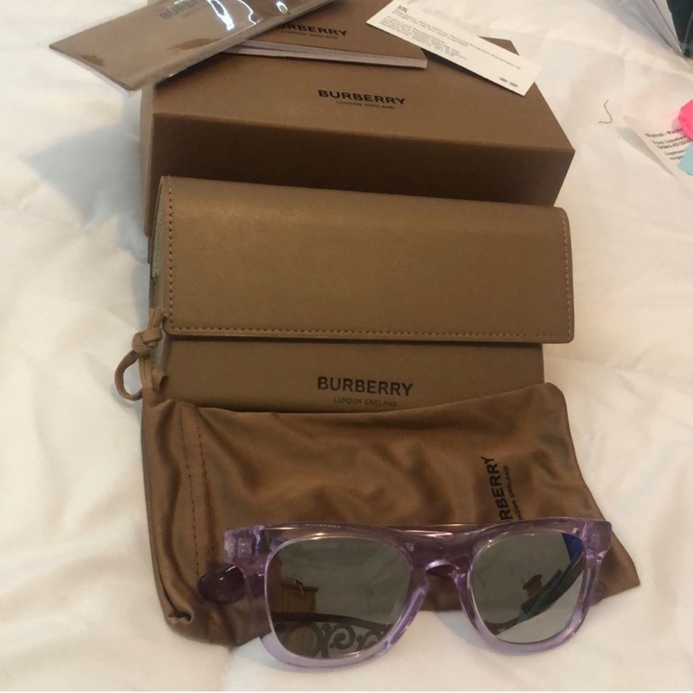 Burberry Sunglasses - Picture 3 of 9